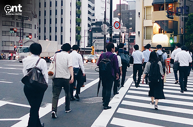Busy city environment, a factor that may affect breathing.
